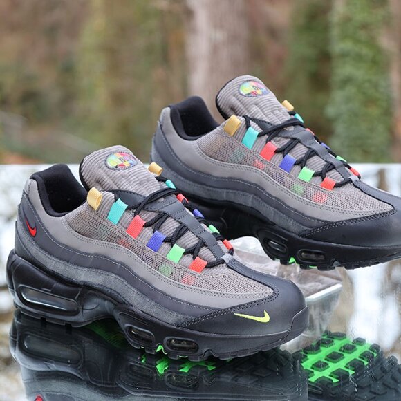 Nike Air Max 95 Evolution Of Icons - Picture 8 of 14